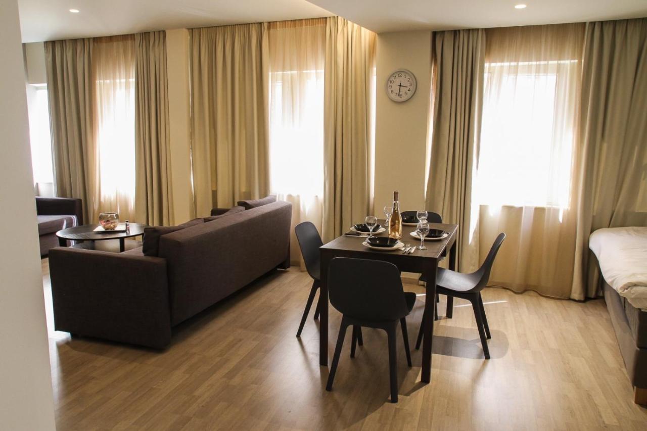 Pallados Suites เอเธนส์ ภายนอก รูปภาพ